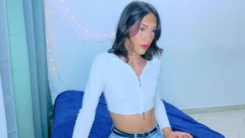 Daphne Sophia Vega online show from March 30, 2026, 6:58 am