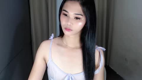 diamond_temptress online show from February 4, 2026, 2:12 pm