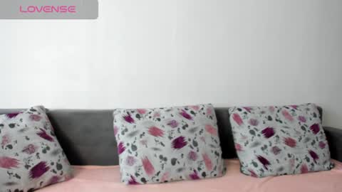 diamondkay_ online show from January 29, 2025, 11:30 am