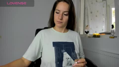 diamondkay_ online show from October 16, 2025, 7:09 am