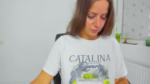 diamondkay_ online show from June 2, 2026, 7:10 am