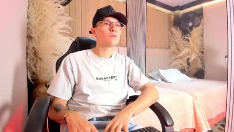 Snapshot of diamondss_1 chatting on May 15, 2026, 8:49 pm diamondss_1 online show from May 15, 2026, 8:49 pm