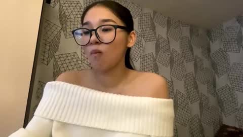 Julia online show from March 1, 2026, 11:34 am