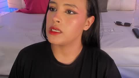 Diana Tamayo online show from April 18, 2026, 9:15 pm