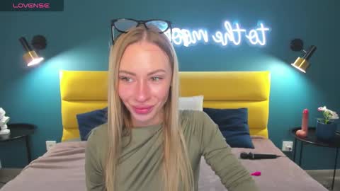 Diana  online show from October 2, 2025, 8:32 am