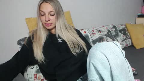 diana_lambert online show from November 5, 2025, 8:58 am