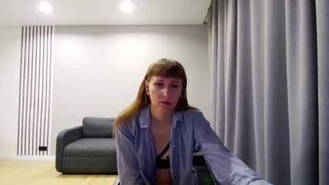 Snapshot of diana_meridor chatting on December 24, 2024, 2:32 am diana_meridor online show from December 24, 2024, 2:32 am