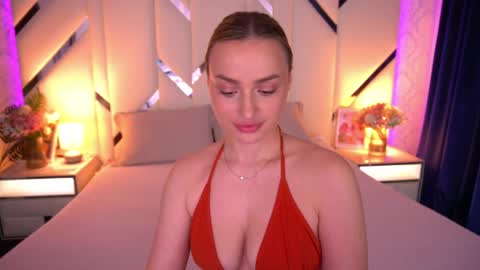 Snapshot of diana_nova chatting on May 7, 2026, 2:00 pm diana_nova online show from May 7, 2026, 2:00 pm