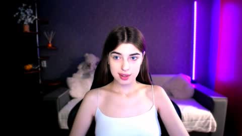 DIANA  online show from September 22, 2025, 5:48 pm