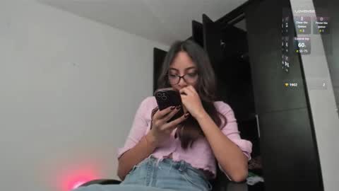 dianadirty1 online show from December 15, 2025, 8:24 pm