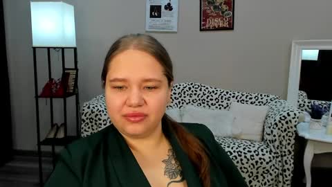Snapshot of dianakristol chatting on May 17, 2026, 5:27 am Diana online show from May 17, 2026, 5:27 am
