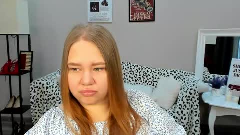 Snapshot of dianakristol chatting on May 20, 2026, 6:30 am Diana online show from May 20, 2026, 6:30 am