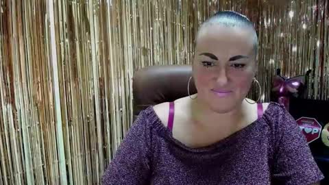 Diana online show from October 7, 2025, 7:00 pm