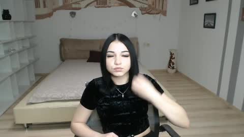 Snapshot of dianaolsens chatting on December 1, 2025, 6:51 am Diana online show from December 1, 2025, 6:51 am