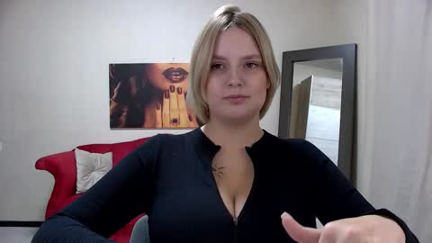 Diane Mills online show from November 22, 2025, 5:34 pm