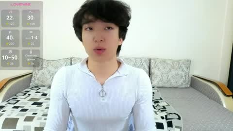 Snapshot of dianinav chatting on May 1, 2026, 1:37 pm Adam online show from May 1, 2026, 1:37 pm