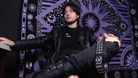 DICAPRIO online show from January 30, 2025, 5:06 pm