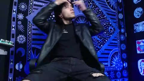 DICAPRIO online show from February 12, 2025, 6:40 pm