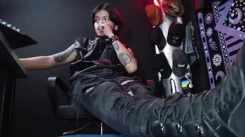 DICAPRIO online show from March 12, 2025, 9:45 pm