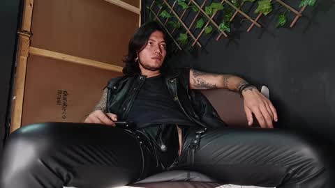 DICAPRIO online show from September 24, 2025, 6:11 pm