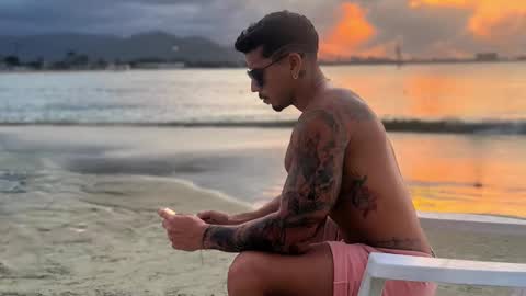 Snapshot of dickdamian_ chatting on December 17, 2024, 5:40 am Damin online show from December 17, 2024, 5:40 am