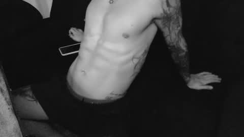 Snapshot of dickdamian_ chatting on January 19, 2025, 7:26 pm Damin online show from January 19, 2025, 7:26 pm