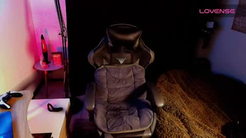 Snapshot of dickdamian_ chatting on May 26, 2026, 11:23 pm Damin online show from May 26, 2026, 11:23 pm
