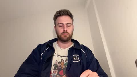 Im Julian  all cum shot videos here    online show from February 21, 2025, 6:15 pm