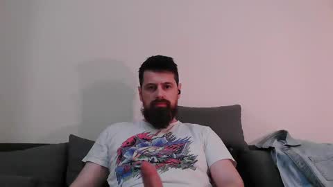 Snapshot of dickstaza chatting on December 29, 2024, 8:15 pm dickstaza online show from December 29, 2024, 8:15 pm