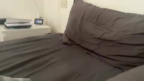 fedeee online show from November 25, 2025, 12:49 pm