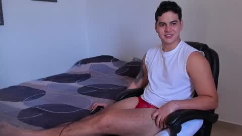 Snapshot of diego_cazas chatting on June 25, 2026, 5:17 pm DIEGO CAZAS online show from June 25, 2026, 5:17 pm