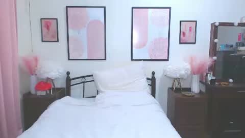 Dennesse online show from February 24, 2026, 4:10 am