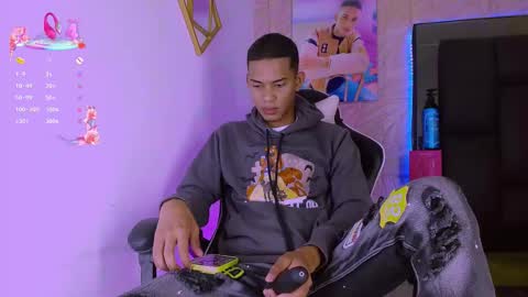 Dilan online show from December 2, 2025, 7:53 pm