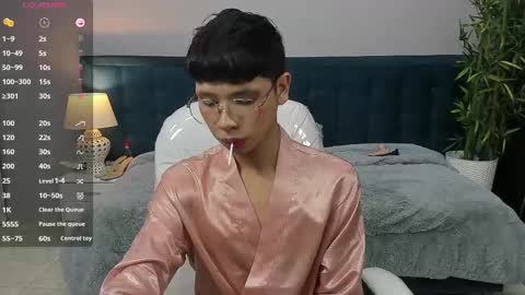  DILAN online show from September 14, 2025, 6:51 pm