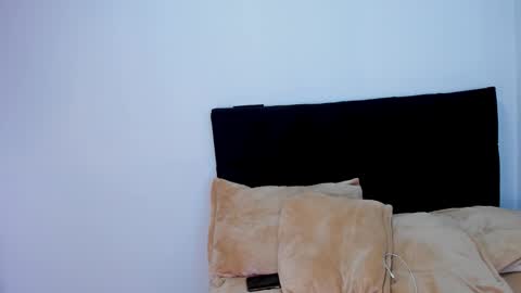 Dilan Coy online show from December 3, 2024, 6:28 pm