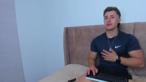 Dilan Coy online show from September 28, 2025, 3:01 am