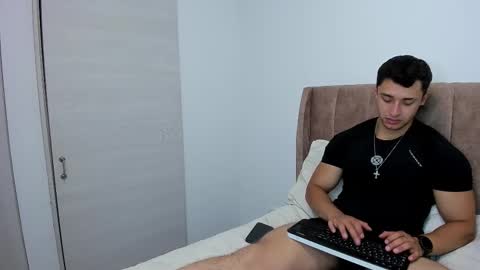 Dilan Coy online show from October 17, 2025, 12:47 am