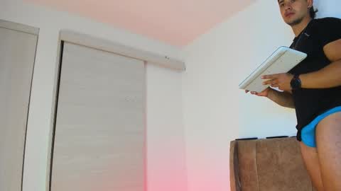 Dilan Coy online show from December 20, 2025, 11:01 pm