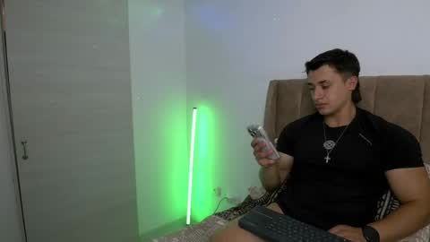 Dilan Coy online show from April 22, 2026, 9:05 pm