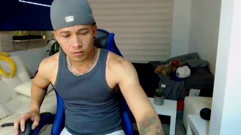 dilanxxx8888 online show from May 20, 2026, 4:29 am