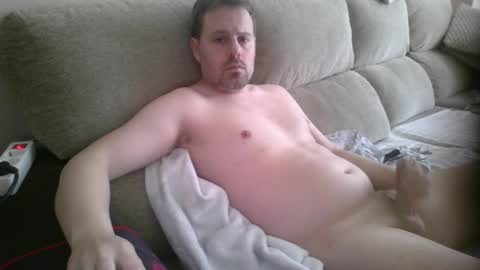 dili999 online show from March 15, 2026, 11:38 am