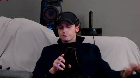 Dilldough405 online show from December 27, 2024, 7:24 pm