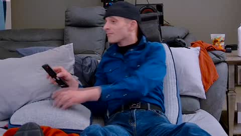 Dilldough405 online show from January 27, 2025, 8:18 am