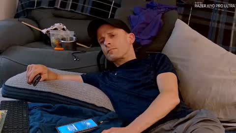 Dilldough405 online show from September 17, 2025, 7:04 pm