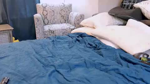 Dilldough405 online show from September 19, 2025, 3:02 pm