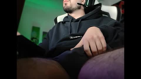 Snapshot of dimas22222 chatting on December 24, 2024, 3:37 pm dimas22222 online show from December 24, 2024, 3:37 pm