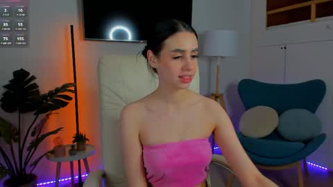 Snapshot of dina___fox chatting on April 13, 2026, 6:46 pm Dina Fox online show from April 13, 2026, 6:46 pm