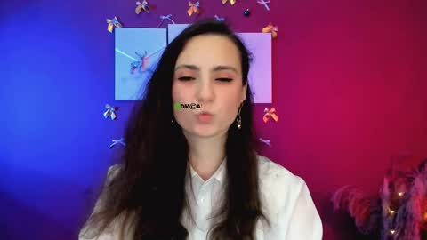 dina_bloom online show from January 8, 2026, 9:55 am