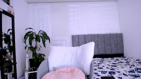 DINA online show from January 8, 2025, 7:13 pm