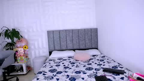 DINA online show from January 10, 2025, 3:58 pm